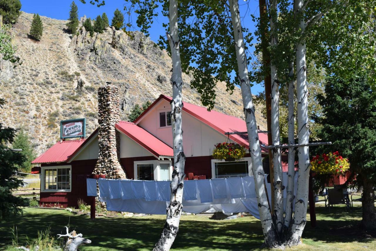Redwood Cabins Hotel Stanley Exterior foto